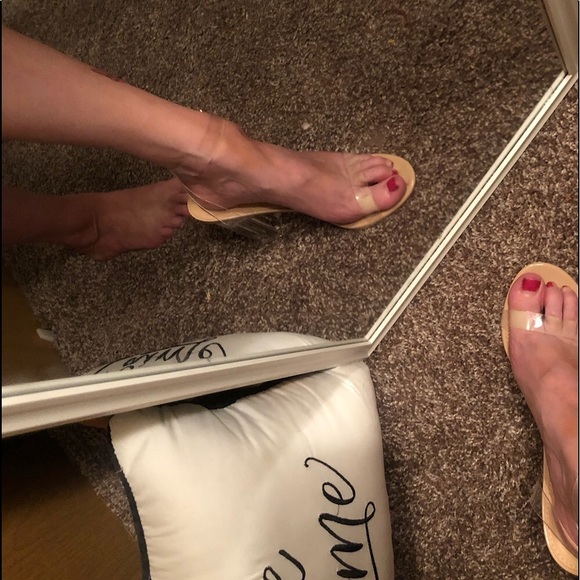 Nude heels with clear straps - Picture 6 of 6